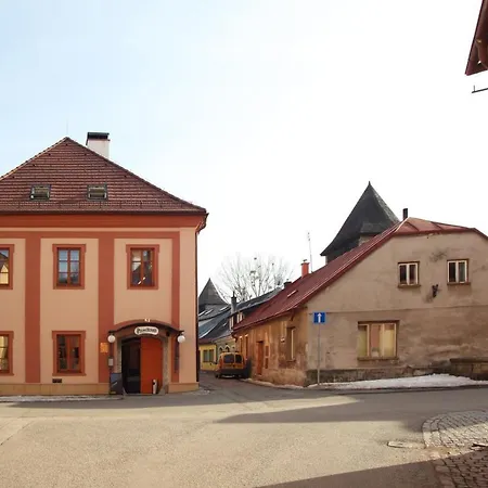 Otakar 4*