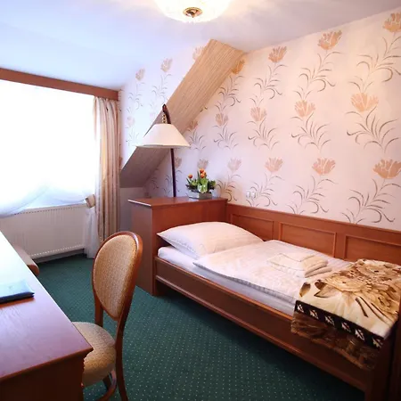 Otakar 4* Polička
